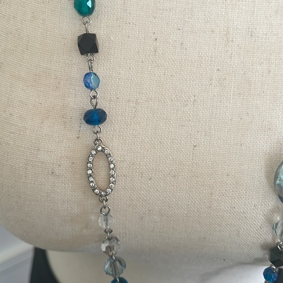 Whbm long blue and aqua necklace - Picture 3 of 4